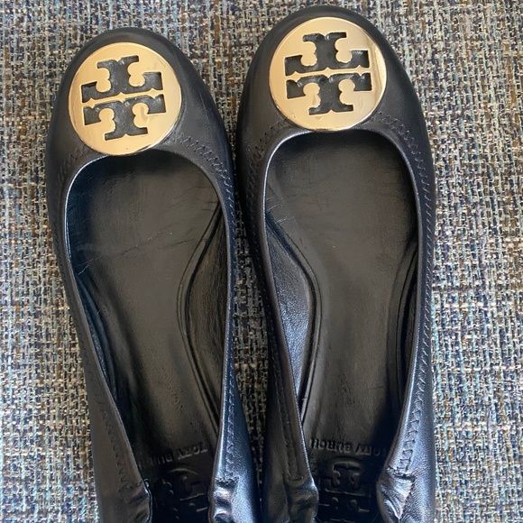 Tory Burch Flats Size 7.5! GW - Picture 1 of 3